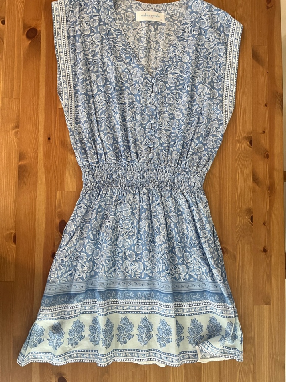 Small Walker & Wade dress